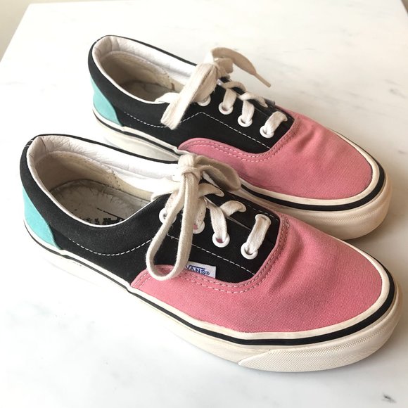 Vans Doheny Canvas Lo Top Sneakers